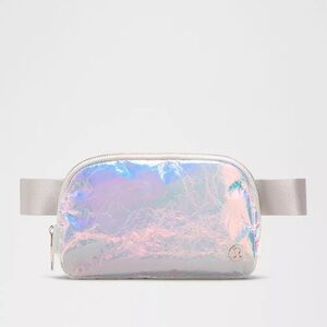 Lululemon Everywhere Irridescent Belt Bag NWT